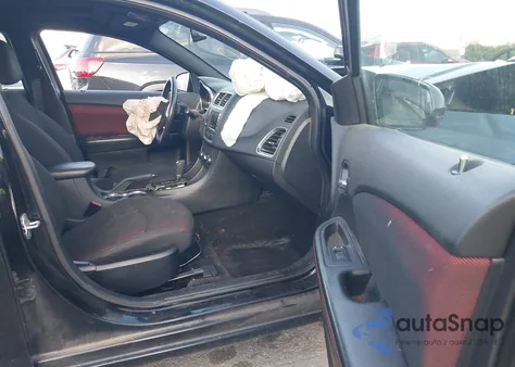 2011 Dodge Avenger Mainstreet z USA, uszkodzony, nr VIN 1B3BD1FG1BN593608